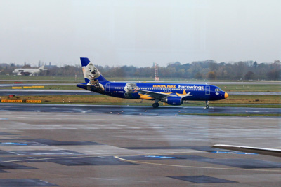 November 2021 | D-ABDQ | Airbus A320-214 | Eurowings (Europa-Park-Lackierung) | Flughafen D&uuml;sseldorf (EDDL)